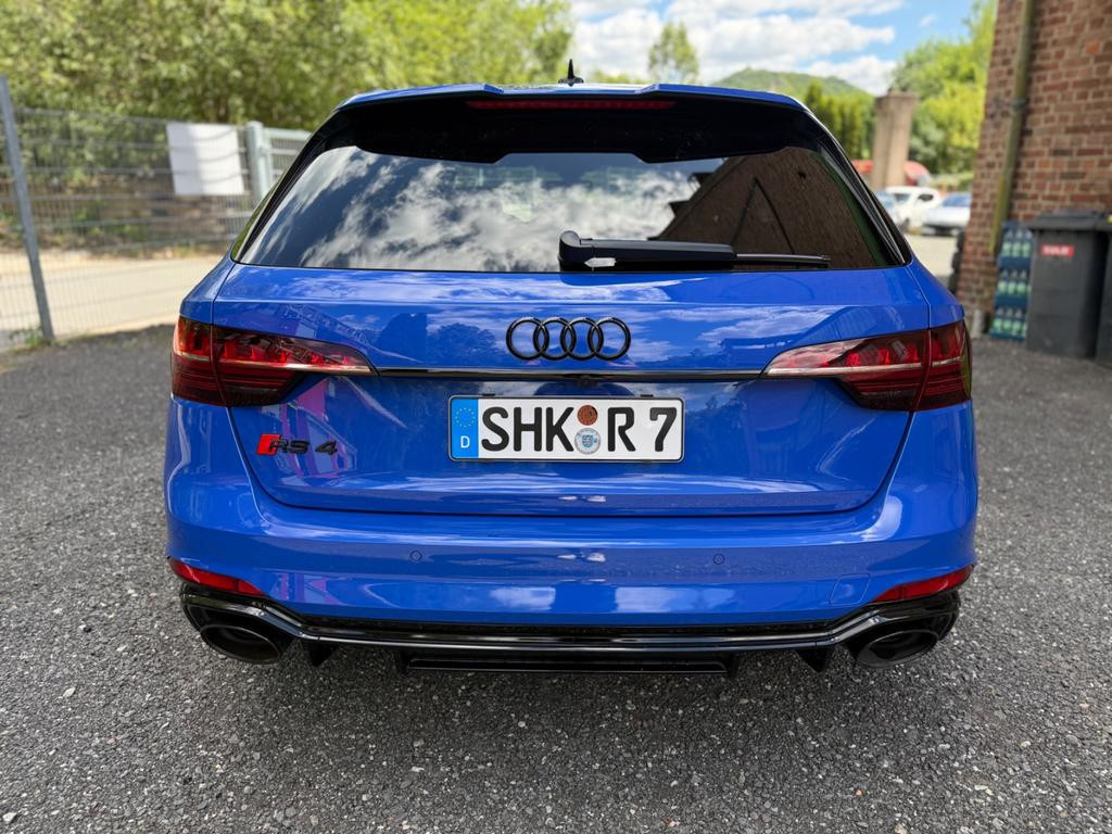 Audi RS4