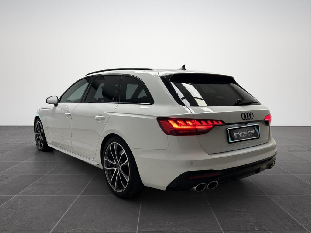 Audi S4