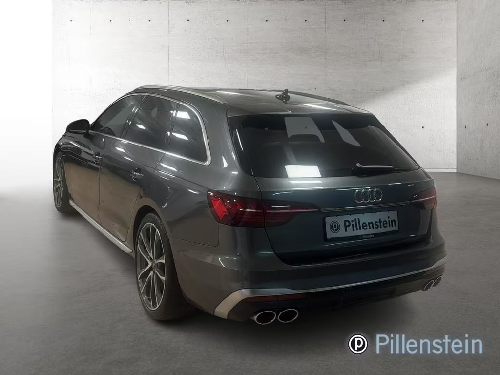 Audi S4