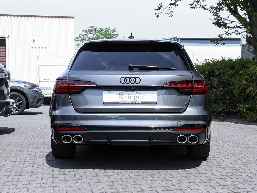 Audi S4