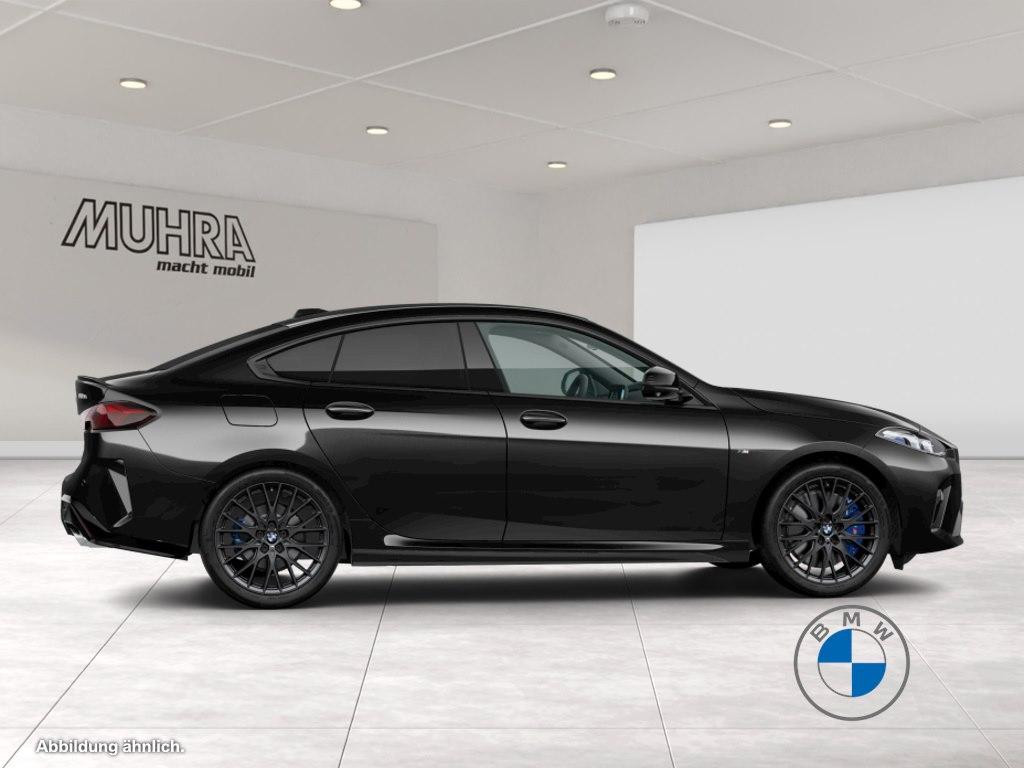 BMW M235