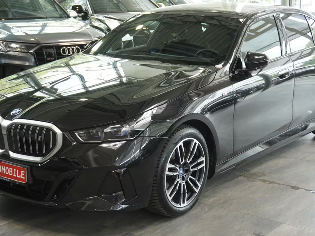 BMW i5 M-Sport xDrive Sedan