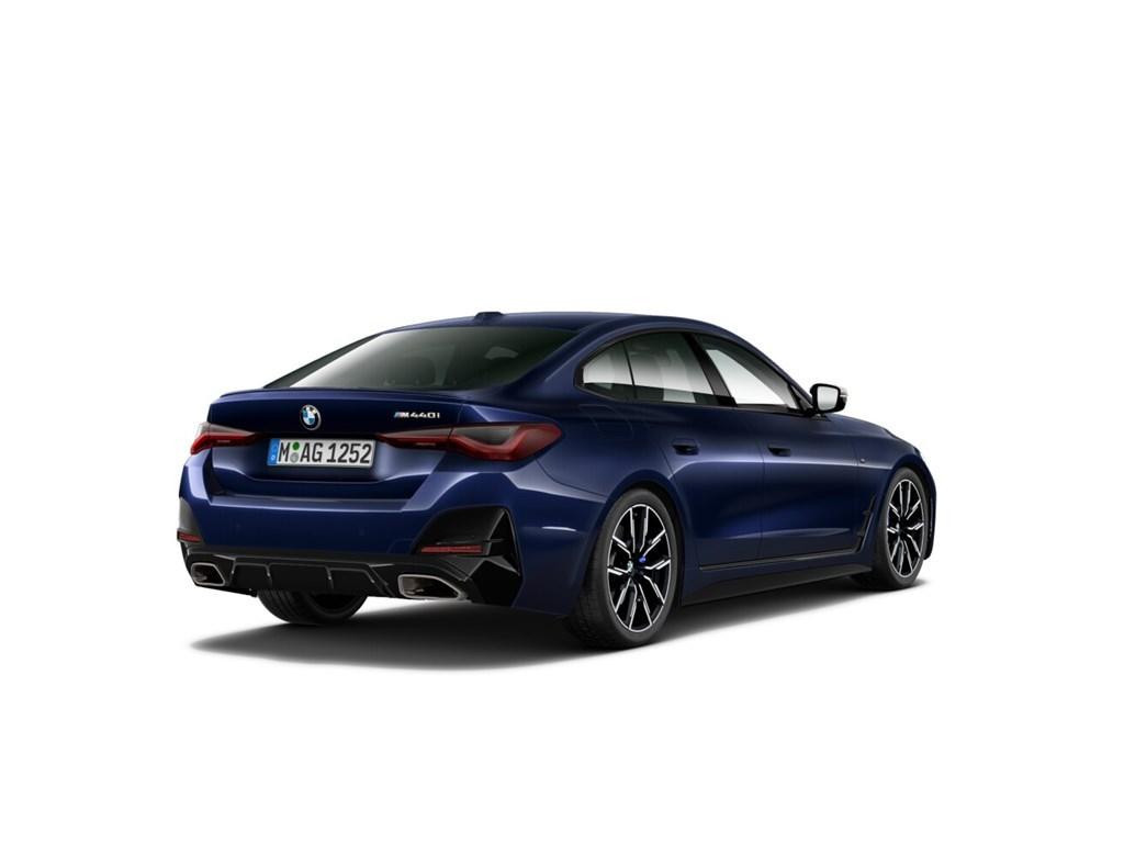BMW M440