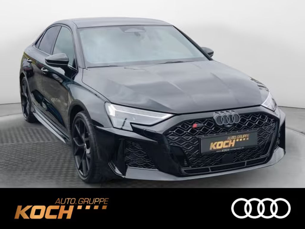 Audi RS3 Sedan Quattro S-Tronic
