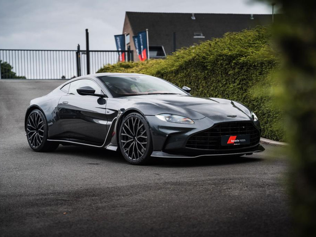 Aston Martin Vantage
