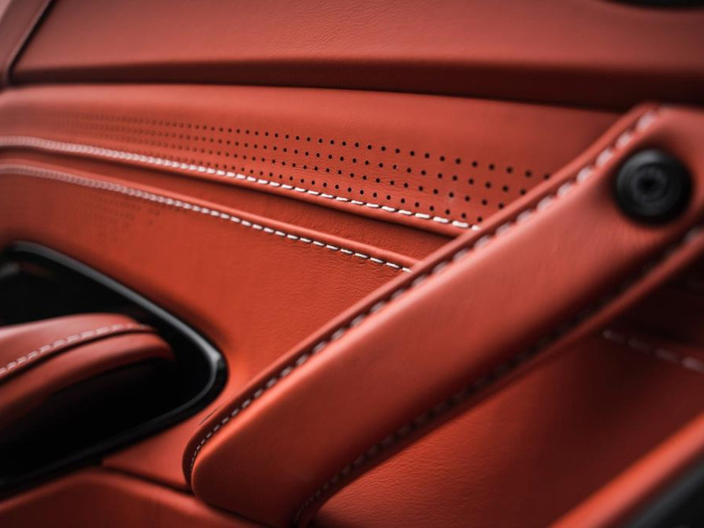 Aston Martin Vantage