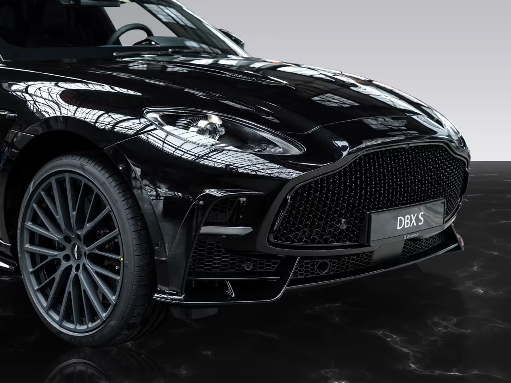 Aston Martin DBX