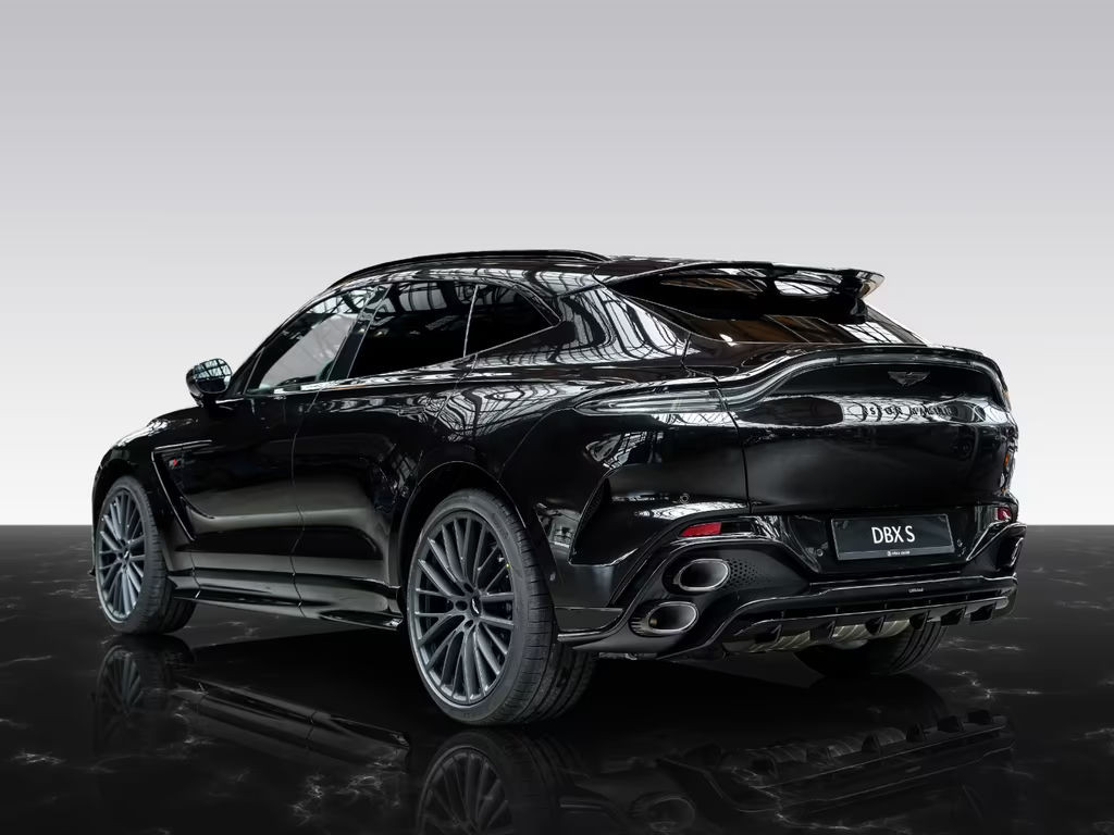 Aston Martin DBX