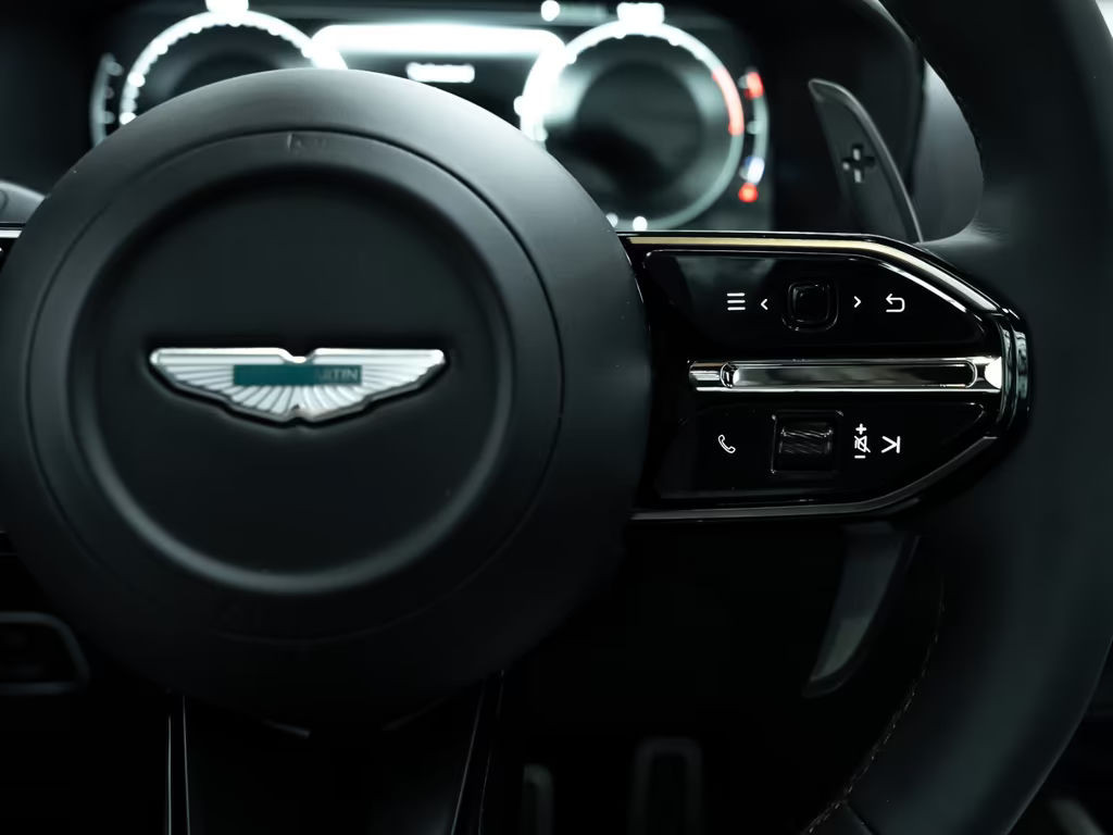 Aston Martin DBX