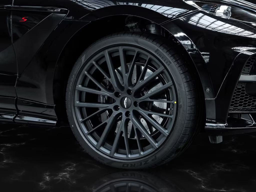 Aston Martin DBX