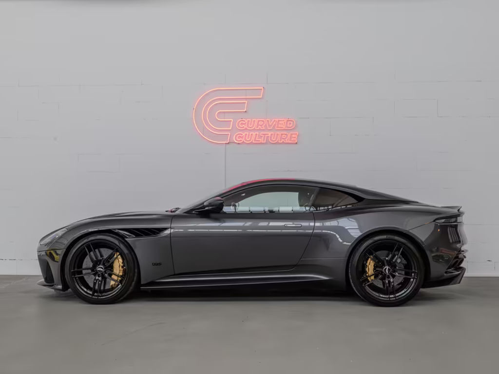 Aston Martin DBS