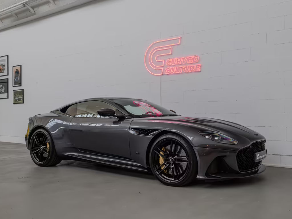 Aston Martin DBS