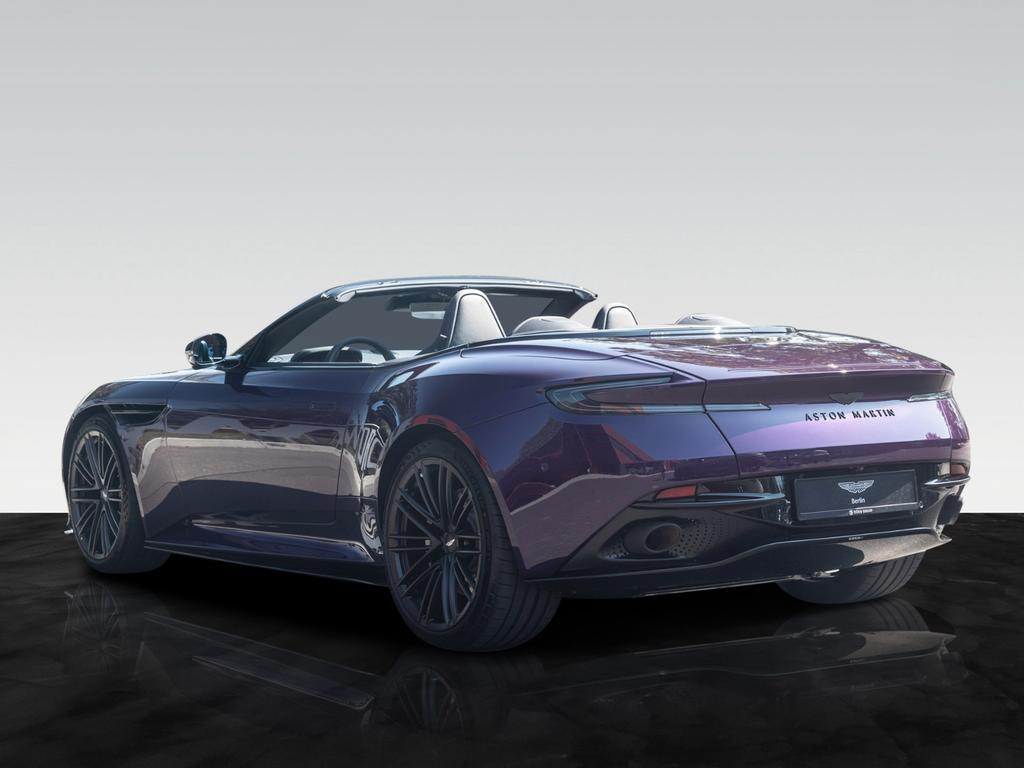 Aston Martin DB12