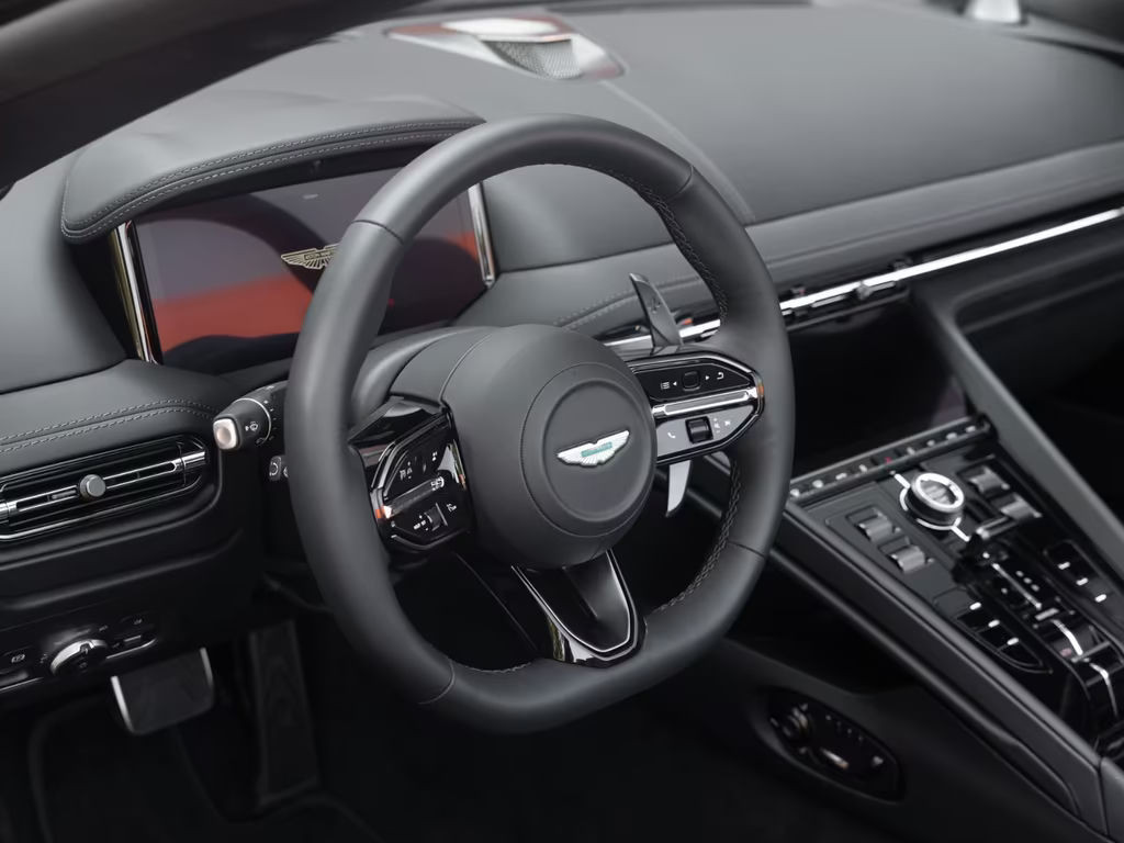 Aston Martin DB12