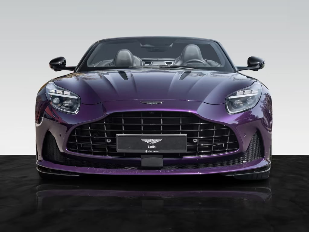 Aston Martin DB12