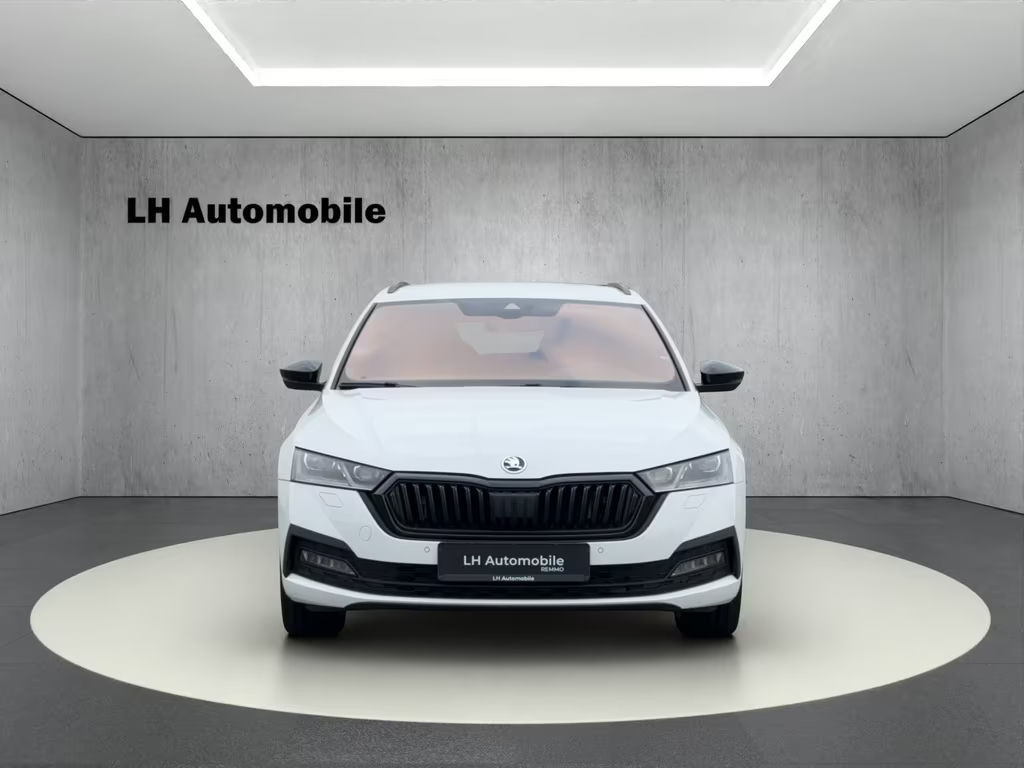 Skoda Octavia First Edition DSG Navi LED SHZ Carplay