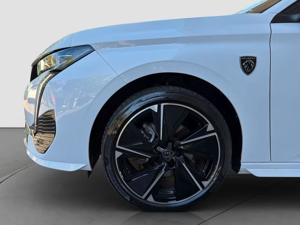 Peugeot e-308