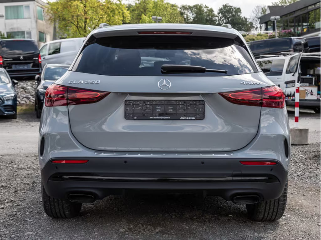 Mercedes-Benz GLA-Klasse
