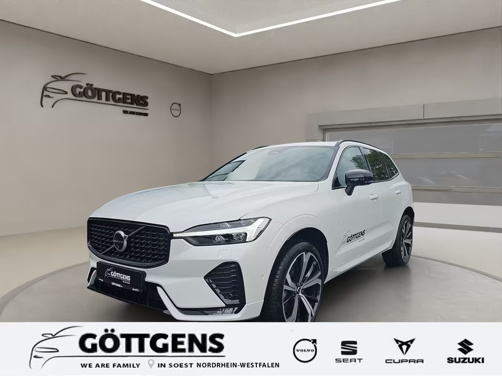 Volvo XC60 AWD Plus Dark