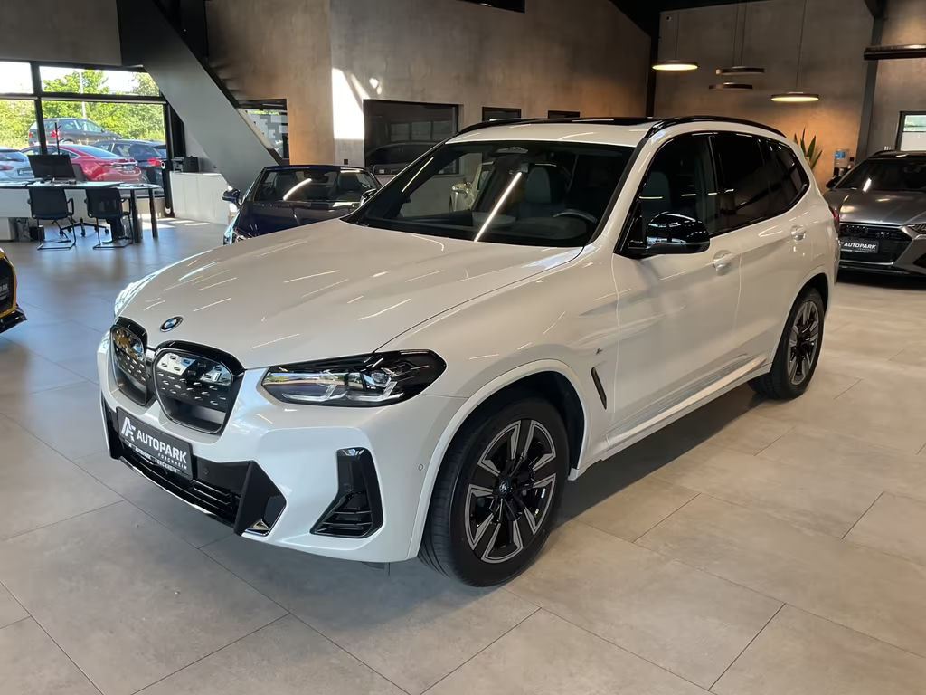 BMW iX3 Impressive iX3