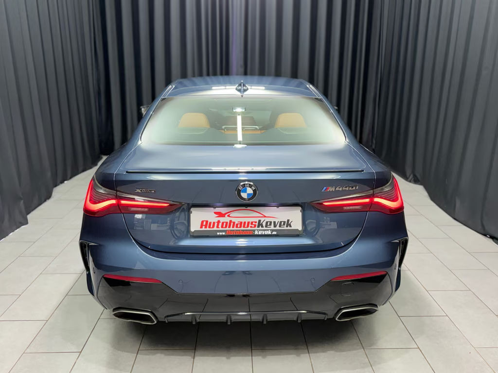 BMW M440