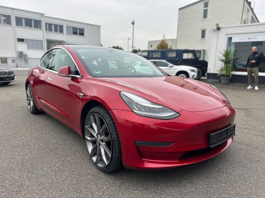 Tesla Model 3 Performance Dual Motor AWD