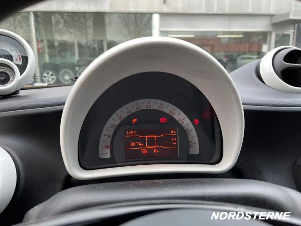 Smart EQ forfour