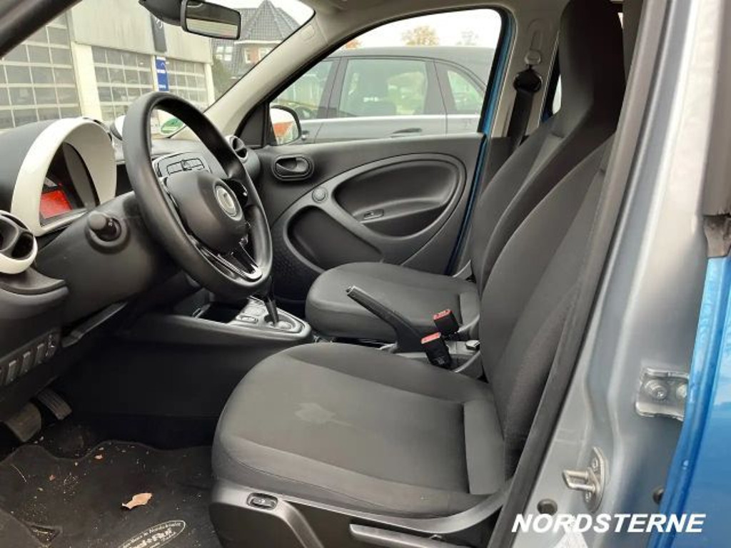 Smart EQ forfour