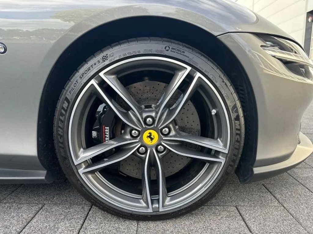 Ferrari Roma
