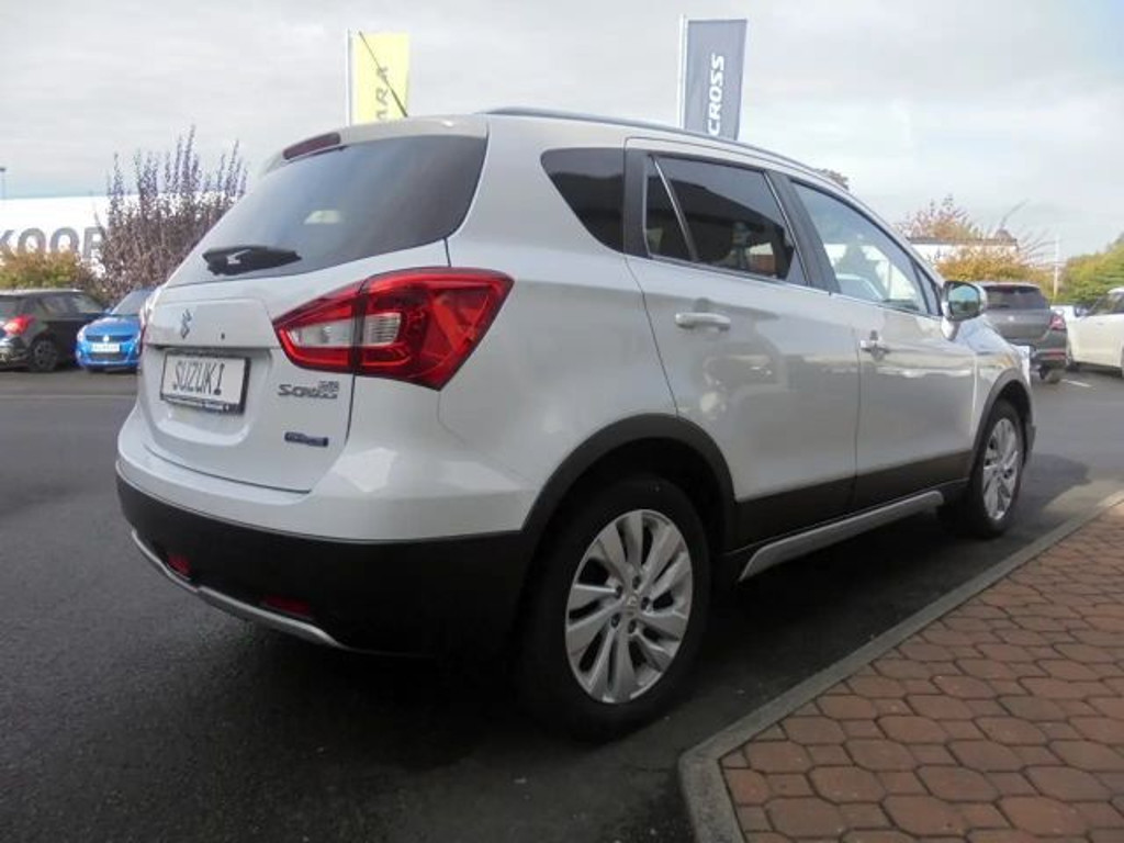 Suzuki S-Cross