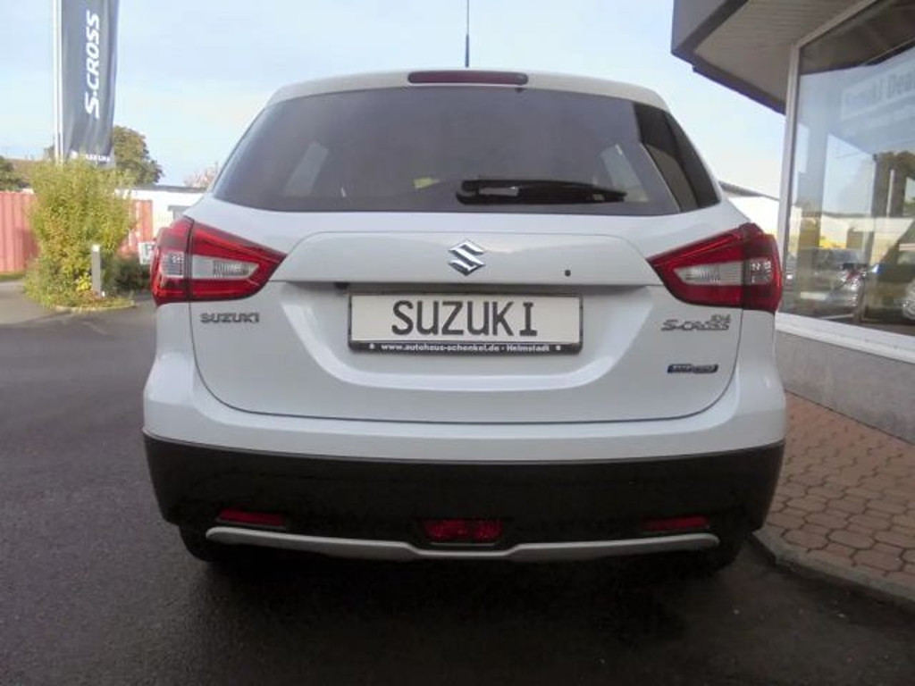 Suzuki S-Cross