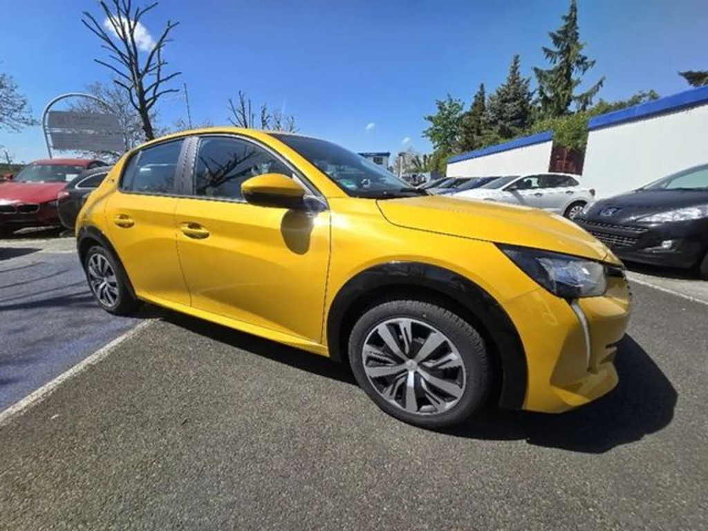 Peugeot e-208