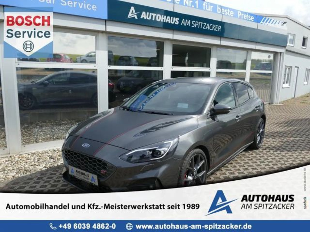 Ford Focus EcoBoost ST Line