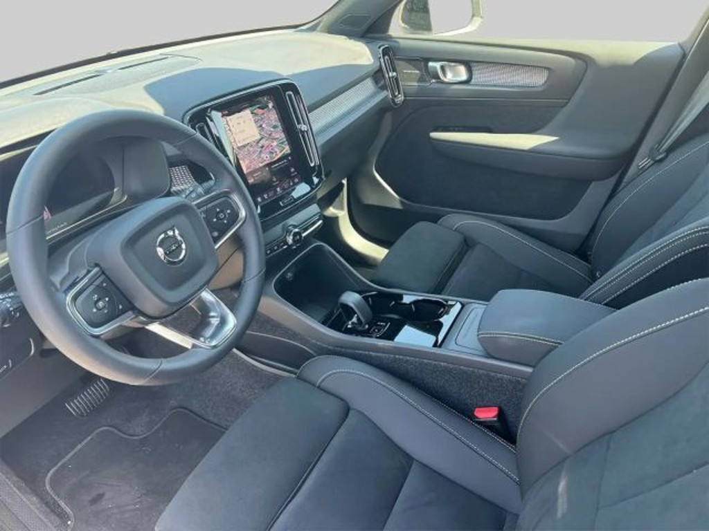Volvo EX40