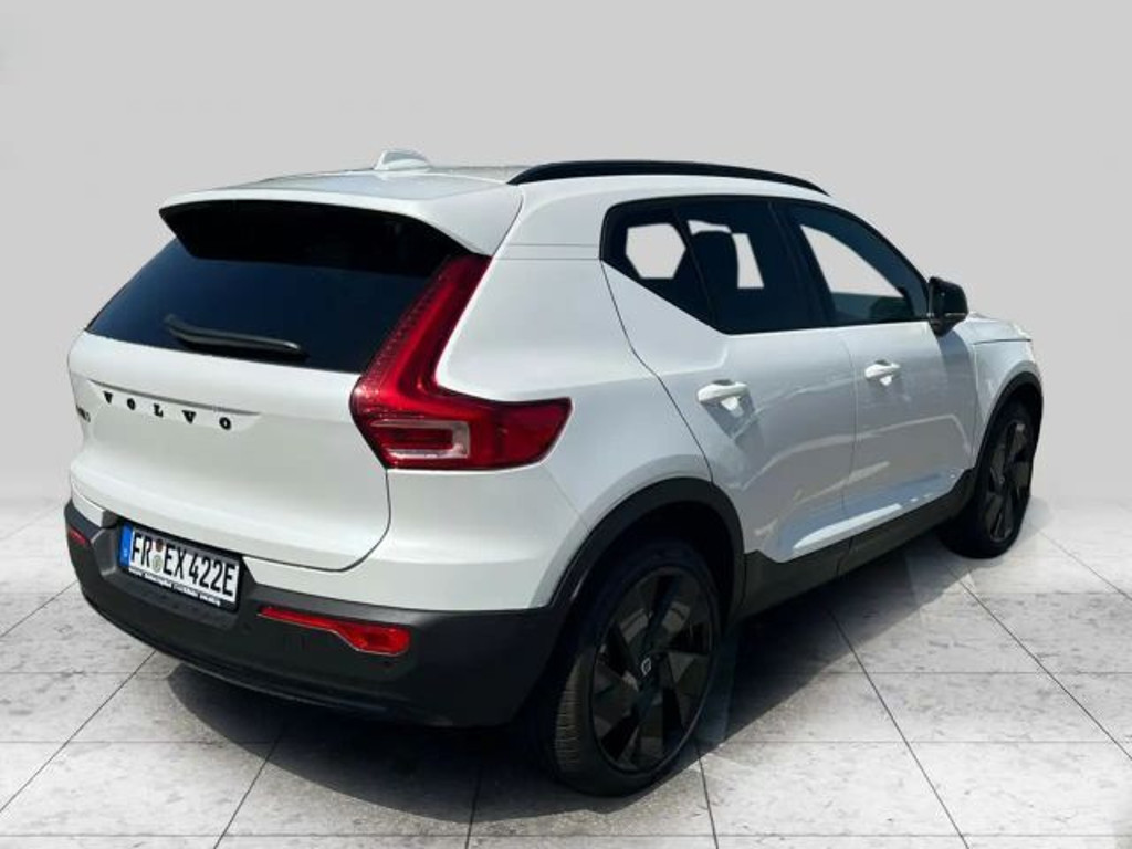 Volvo EX40