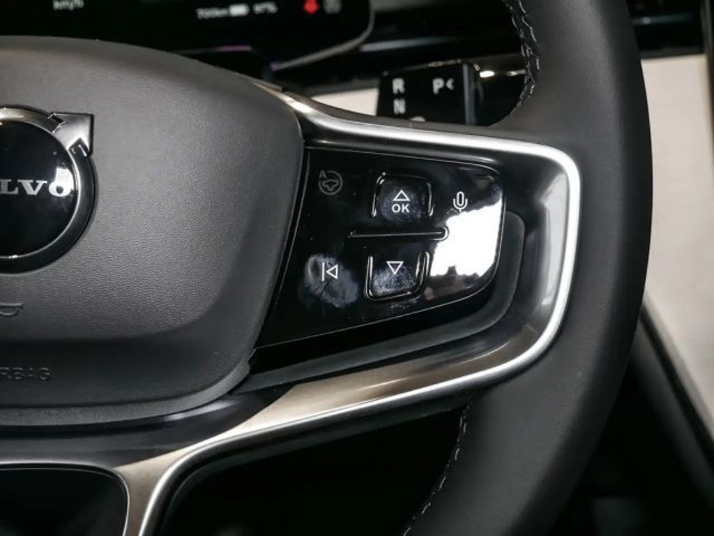 Volvo EX90
