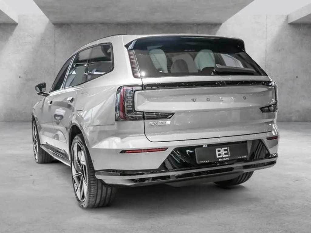 Volvo EX90