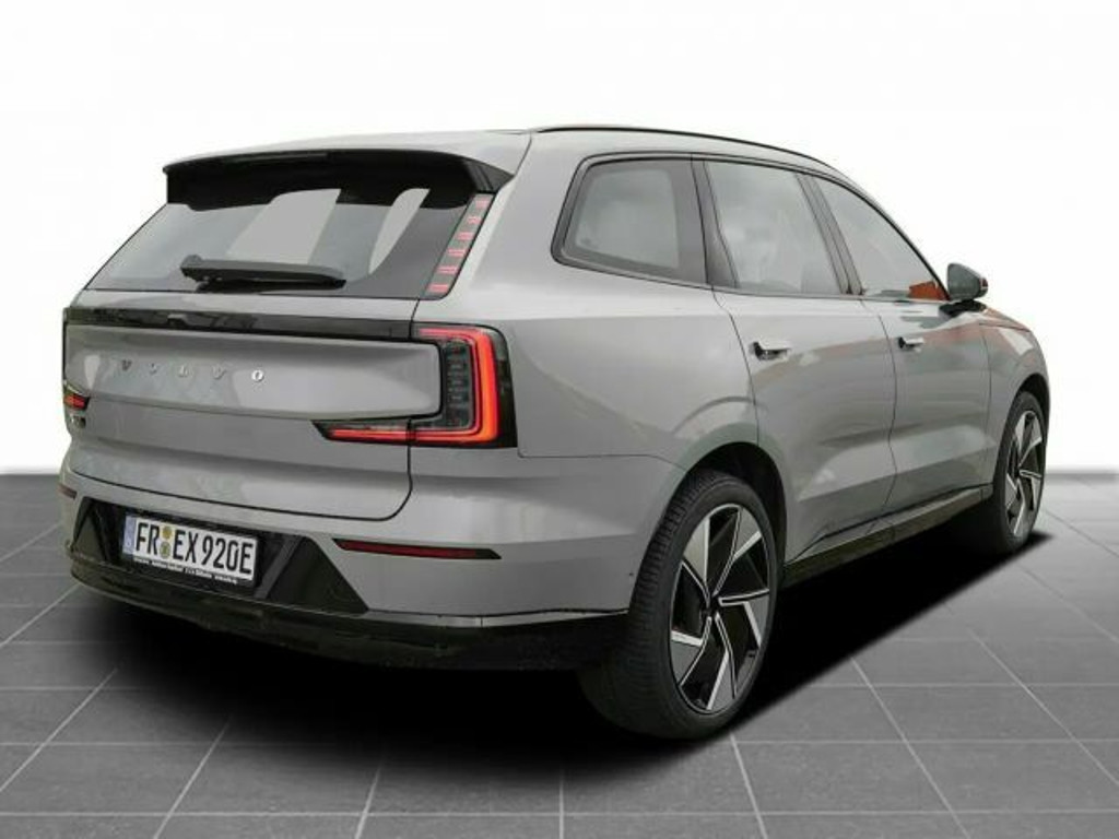Volvo EX90