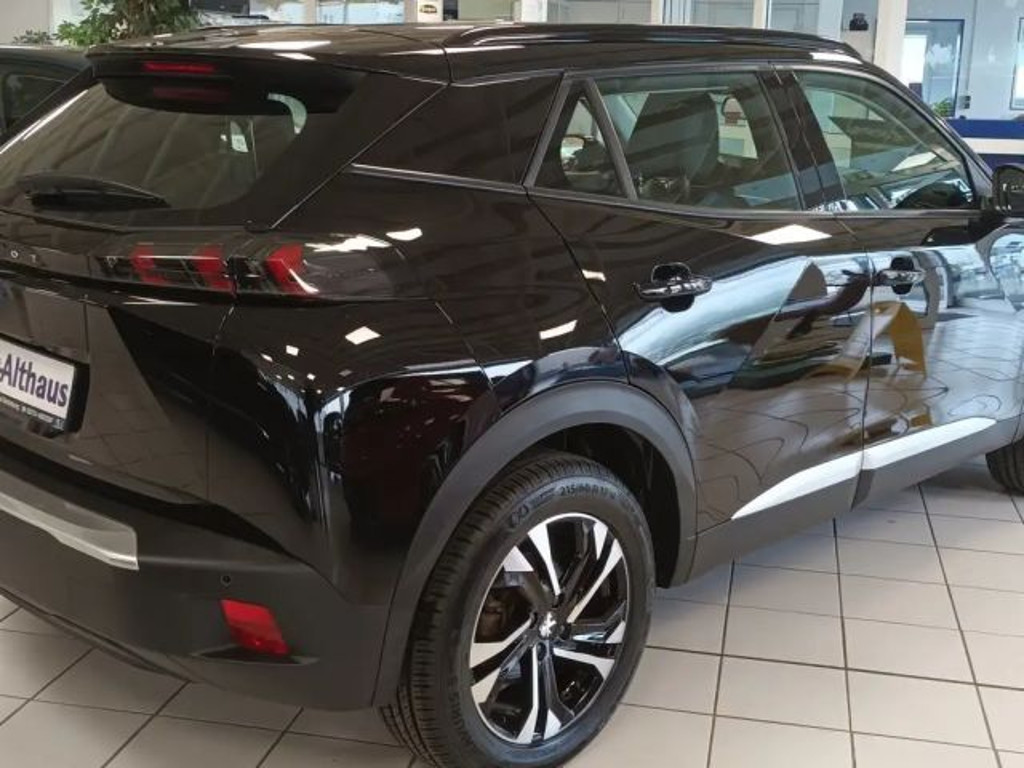 Peugeot e-2008