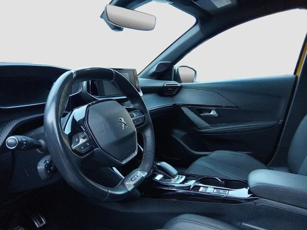 Peugeot e-208