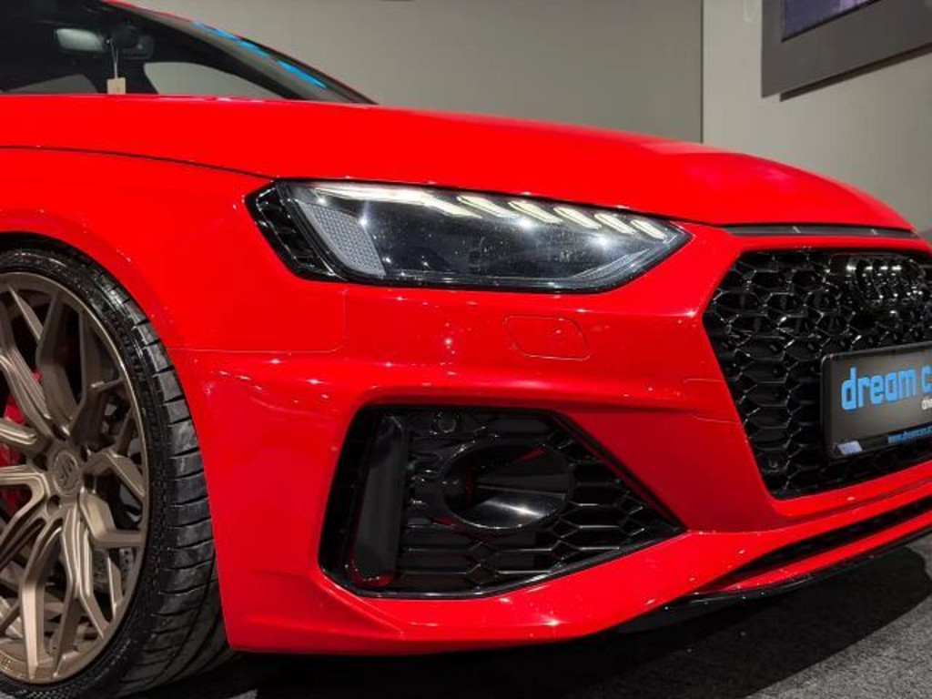Audi RS4