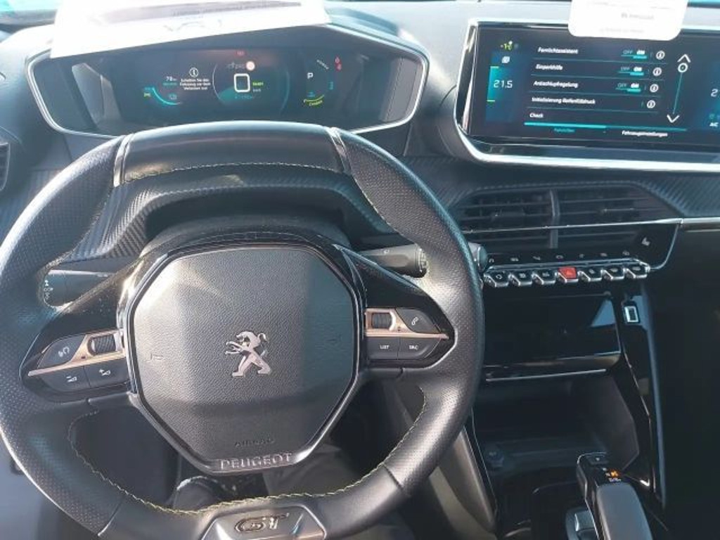 Peugeot e-2008