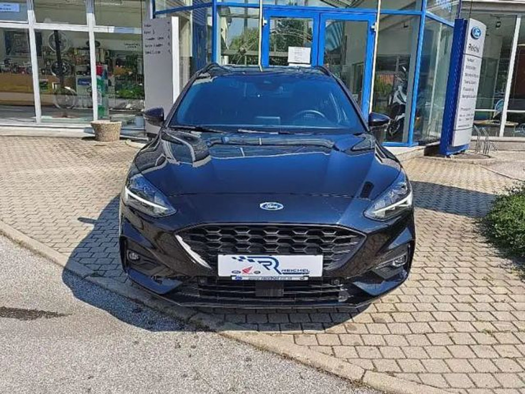 Ford Focus EcoBoost ST Line