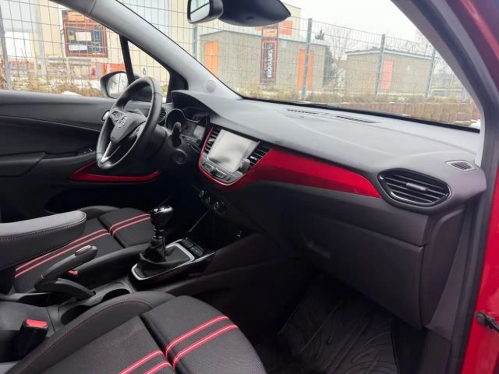 Opel Crossland X