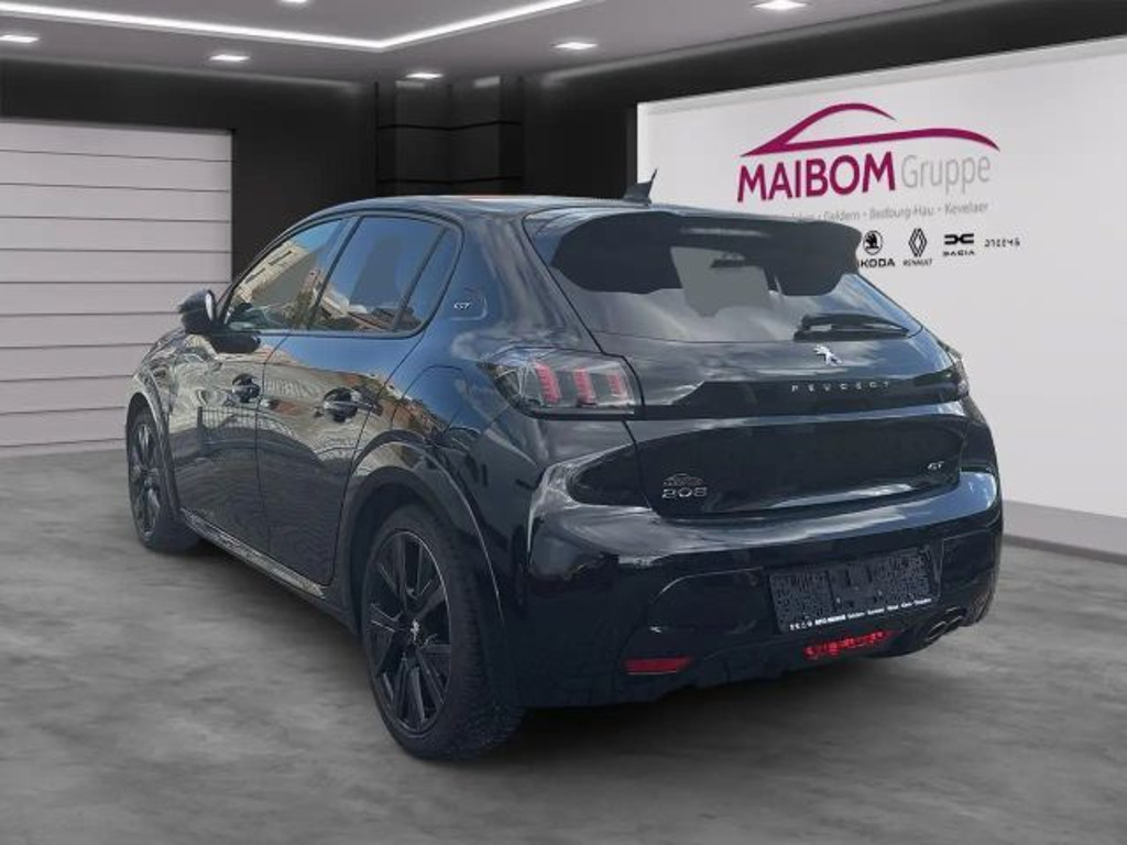 Peugeot e-208
