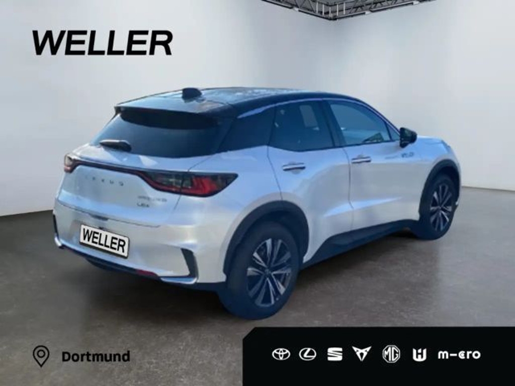 Lexus LBX