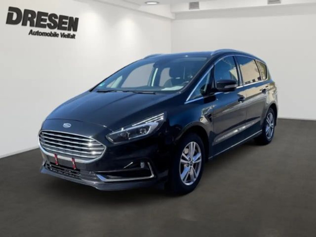 Ford S-Max Titanium