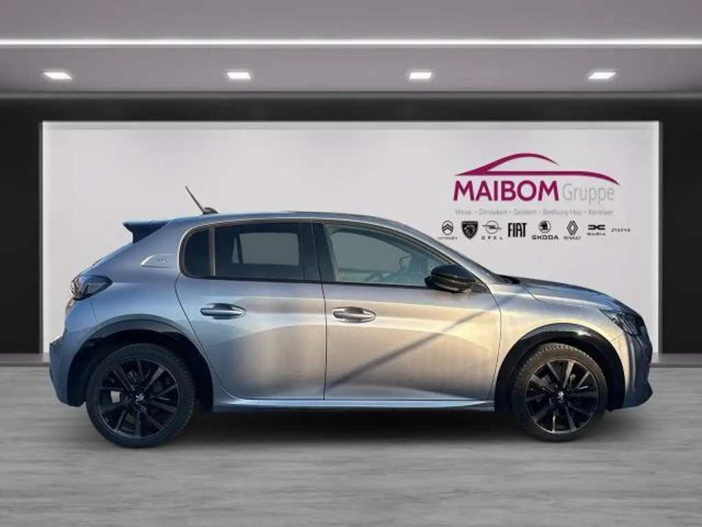 Peugeot e-208