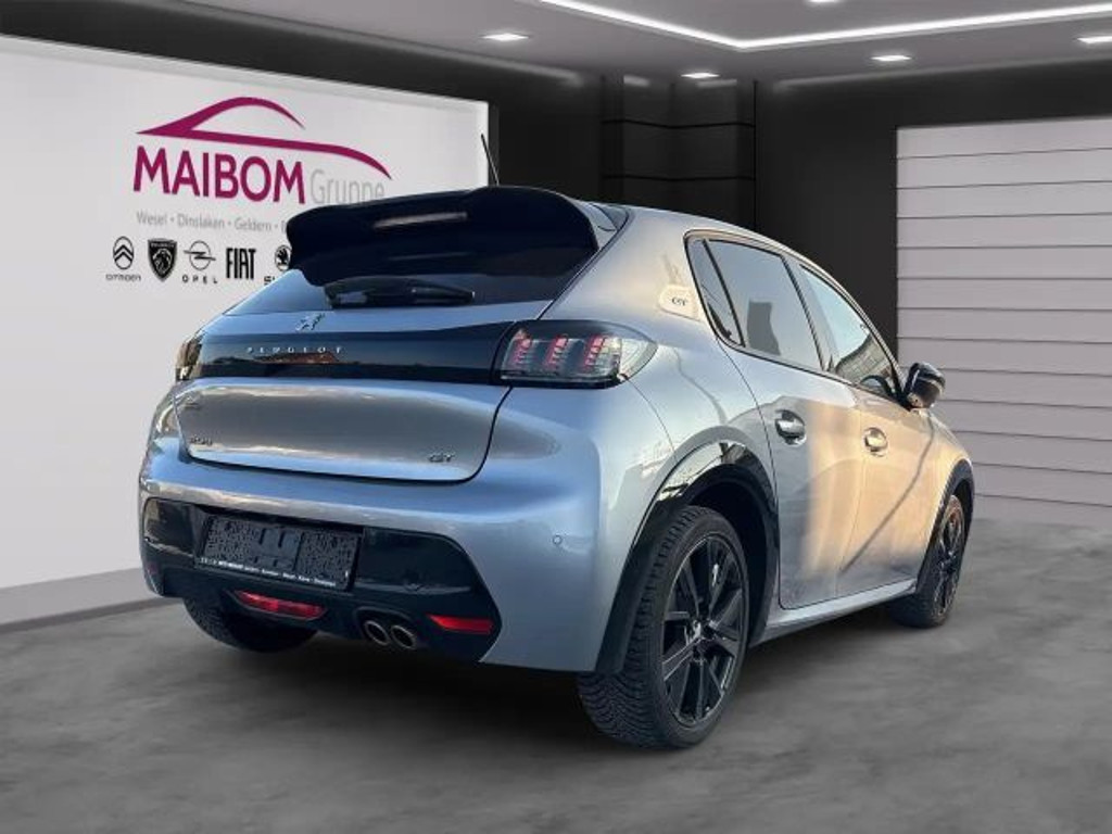 Peugeot e-208