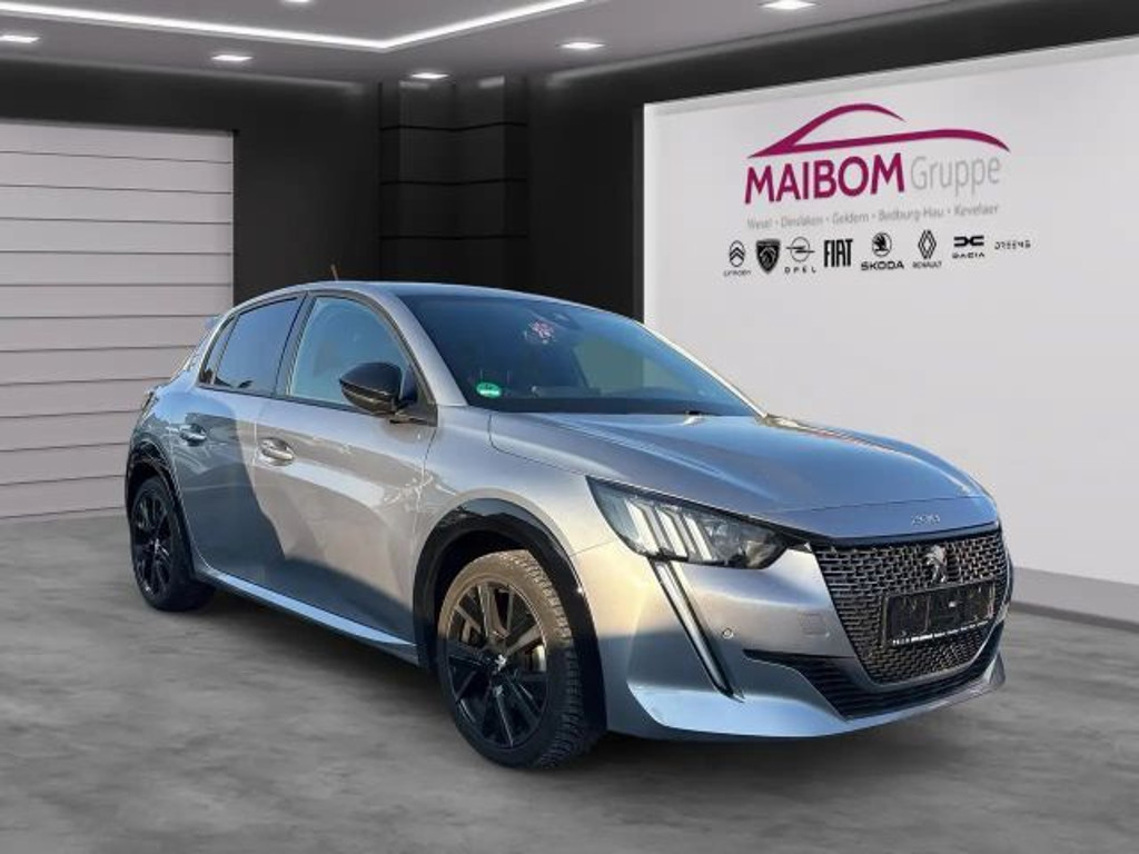 Peugeot e-208
